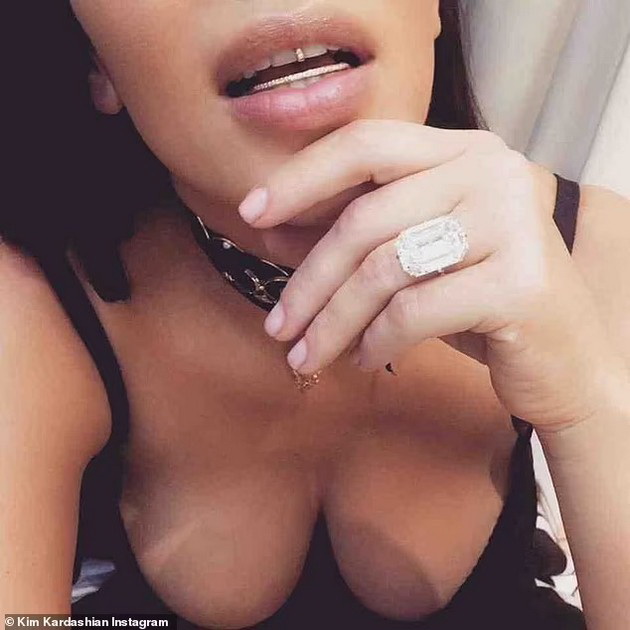 se-oglasi-kradecot-shto-ja-ograbi-kim-kardashijan-vo-pariz-ja-ograbiv-bidejkji-se-faleshe-so-pari-moleshe-za-nejziniot-zhivot-09.jpg