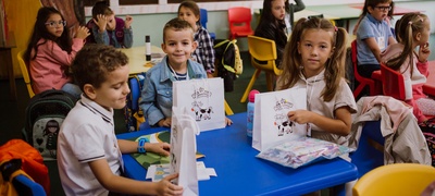 bimilk-so-donacija-vo-10-osnovni-uchilishta-niz-zemjata-za-uspeshen-pochetok-na-uchebnata-godina-povekje.jpg