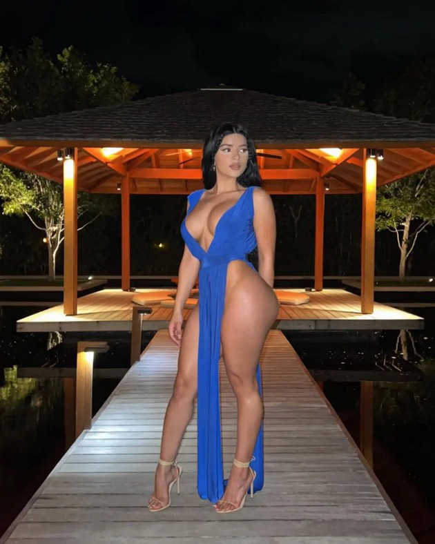 kloi-kardashijan-go-pokazha-novorodeniot-sin-shto-go-dobi-od-surogat-majka-tristan-tompson-zabelezhan-so-nova-24-godishna-devojka-foto-11.jpg