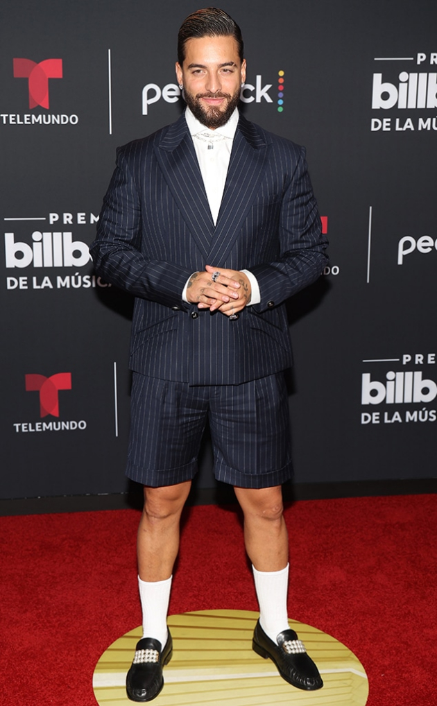 so-godini-ja-chekashe-da-se-razvede-sega-strasno-ja-baknuva-pred-cel-svet-maluma-so-devojkata-na-billboard-latin-awards-2022-foto-video-02.jpg