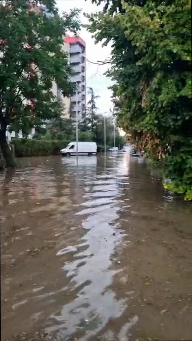 vistinskata-prichina-za-poplavata-kaj-east-gate-mall-03.jpg