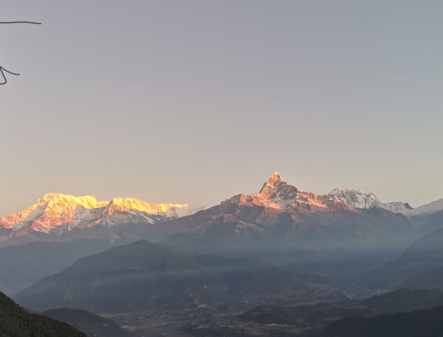 aleksandra lucanok nepal e zemja kade lugjeto odat i si gi posetuvaat rordninite od prethodnite zivoti a nepalcite se narod so visoka svesnost i skromnost 17