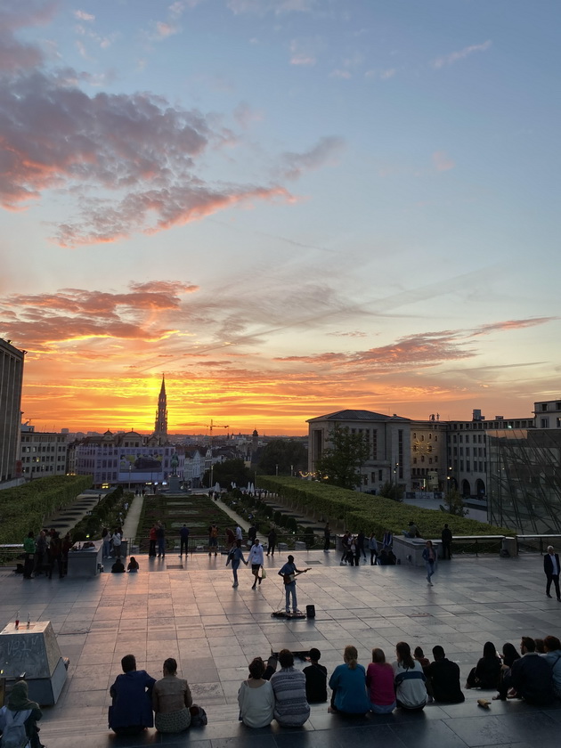 damjan-grozdanovski-najevtino-pivo-e-300-denari-a-brisel-e-eden-od-poneubavite-gradovi-vo-belgija-so-mnogu-bezdomnici-i-gjubre-11.jpg