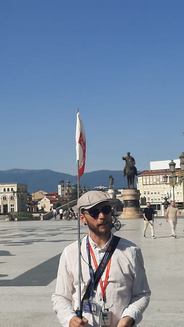 david-trajkovski-turistichki-vodich-za-skopje-poljacite-se-najbrojni-turisti-gi-sakaat-makedoncite-kako-domakjini-no-se-zhalat-za-higienata-i-bezdomnite-kuchinja-11.jpg