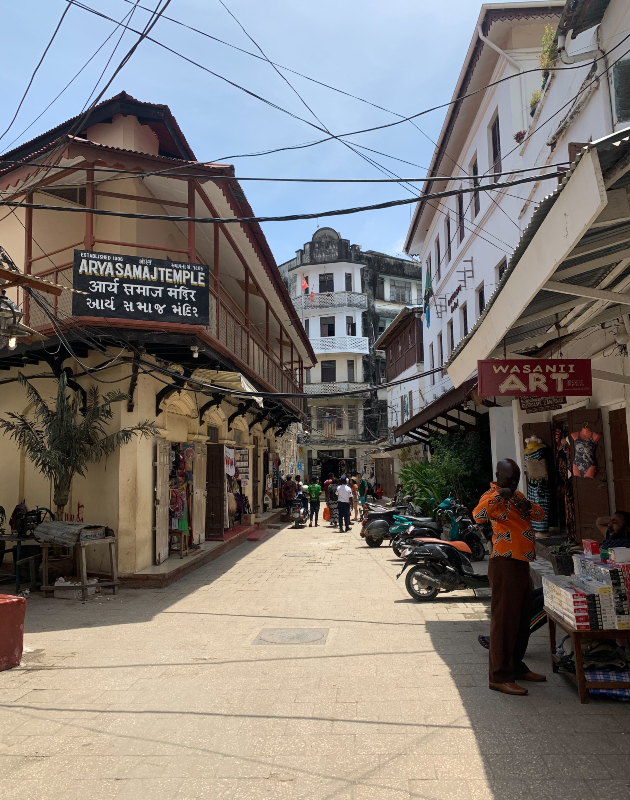 eli sekulovska se preseliv na zanzibar za da otvoram svoj hotel i sakam da vrabotam lokalci za da gi poddrzam niv i nivnite semejstva 8