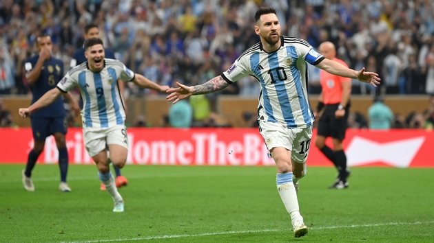 argentina-tretpat-stana-svetski-fudbalski-prvak-po-tenzichniot-natprevar-protiv-francija-vo-katar-05.jpg