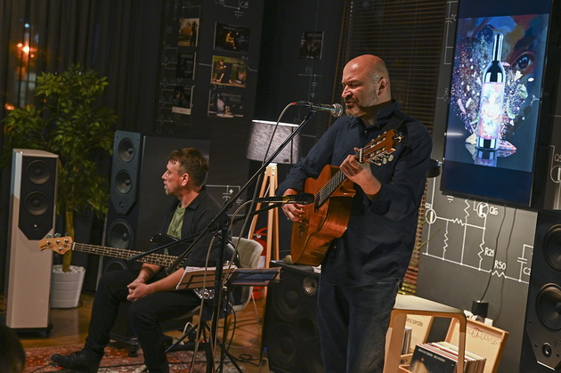 live-at-audiokultura-vecer-na-nova-makedonska-shansona-so-pijan-slavej09.jpg