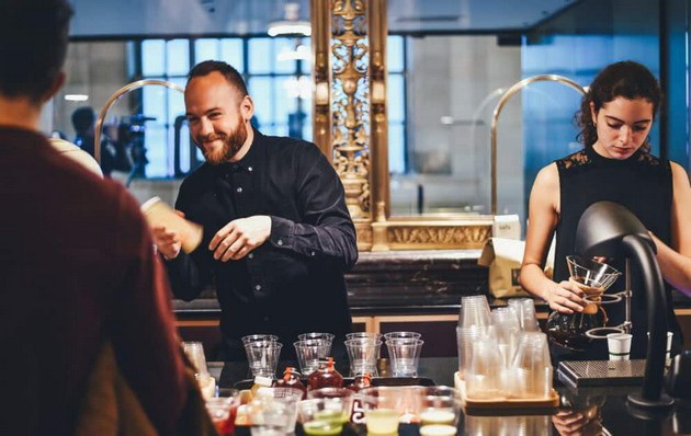 najloshite-raboti-shto-gi-pravime-koga-sme-vo-bar-spored-barmen-so-10-godishno-iskustvo-05.jpg