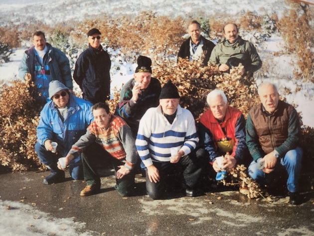 s-zapochna-od-babichka-na-pazar-koja-nemashe-pari-za-badnikovi-granchinja-prikaznata-na-skopskite-badnikari-koi-30-godini-se-pred-soboren-hram-.jpg