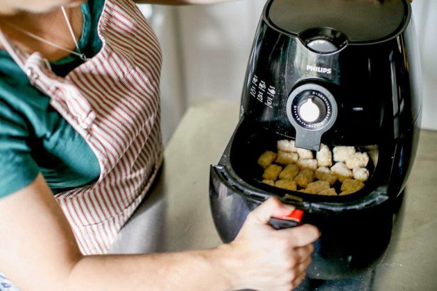 8-soveti-i-trikovi-za-gotvenje-so-air-fryer-od-profesionalni-gotvachi-06.jpg