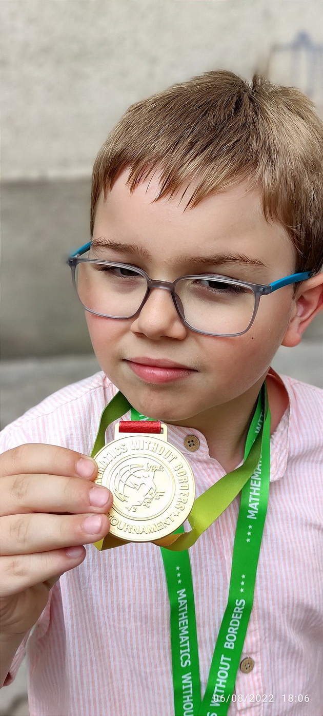 bravo-makedon-maliot-genijalec-od-tetovo-osvoi-nov-srebren-medal-na-megjunaroden-natprevar-po-matematika-02.jpg