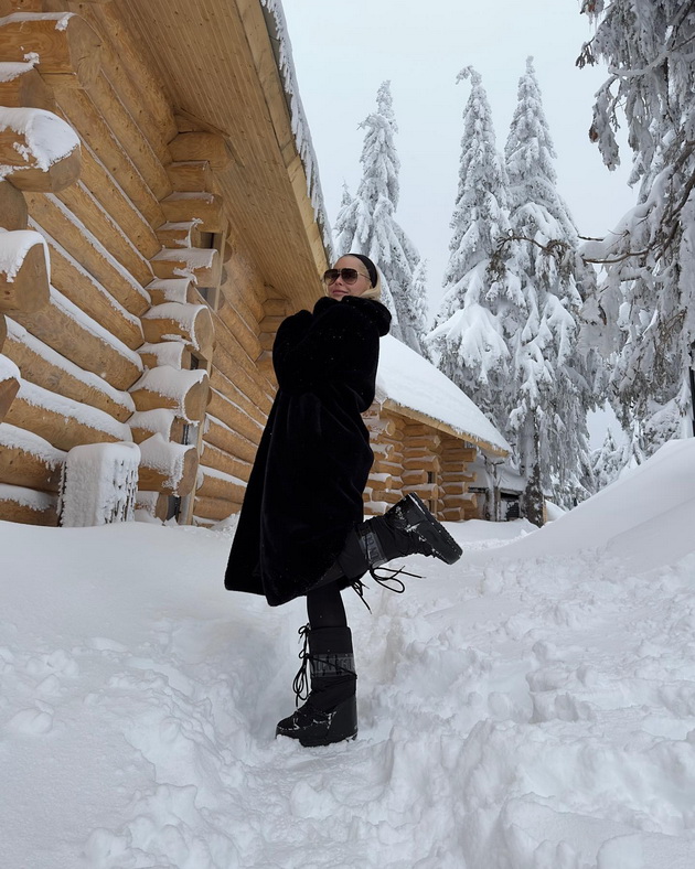 omilena-destinacija-zimava-viktorija-loba-so-soprugot-povtorno-uzhiva-na-kopaonik-foto-08.jpg