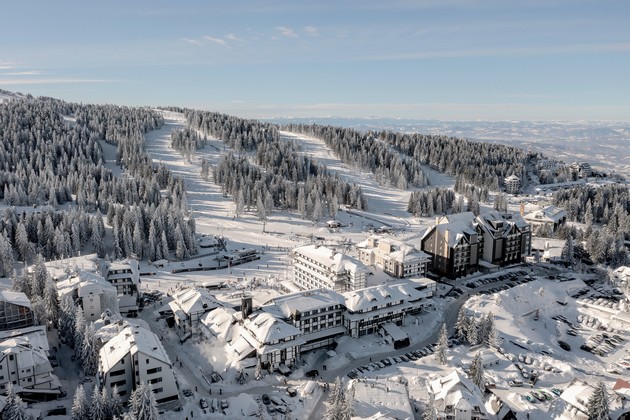 se-blizhi-dolgoochekuvaniot-spektakl-na-kopaonik-najgolemite-dzvezdi-i-gosti-od-celiot-region-na-music-week-festivalot-vo-hotelot-grand-03.jpg