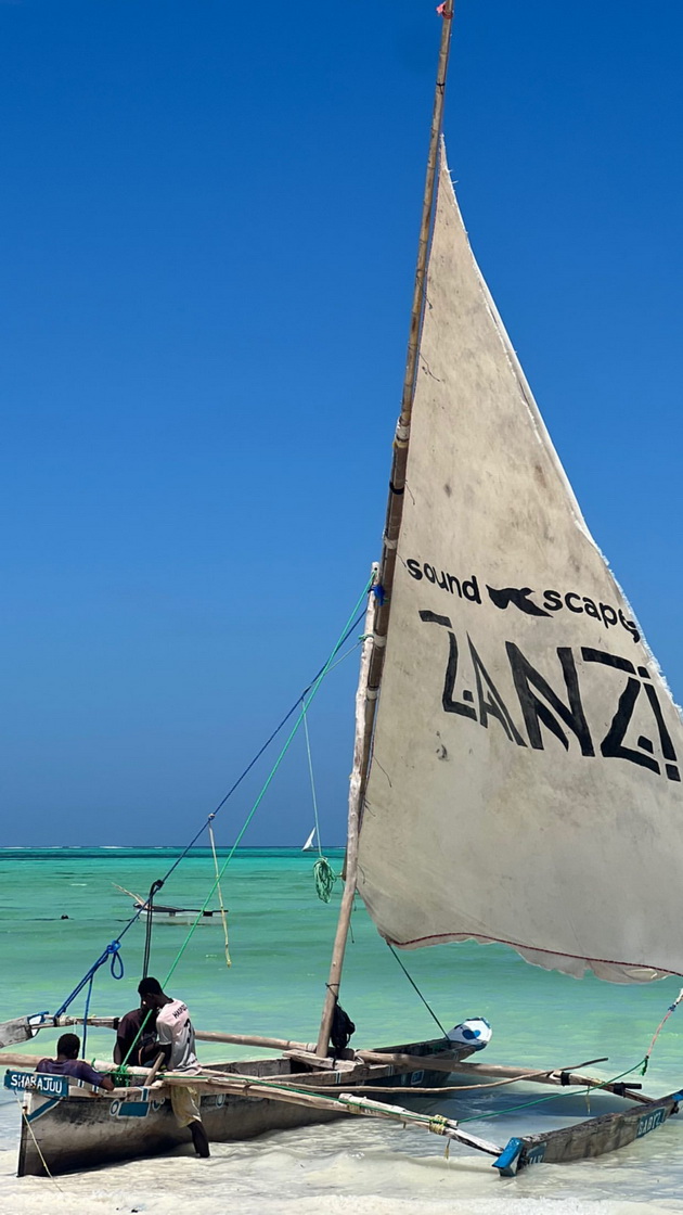 tuna-sejdiu-37-uzhiva-vo-luksuzen-resort-vo-zanzibar-polutanga-bikini-relaksacija-na-lulashka-03.jpg