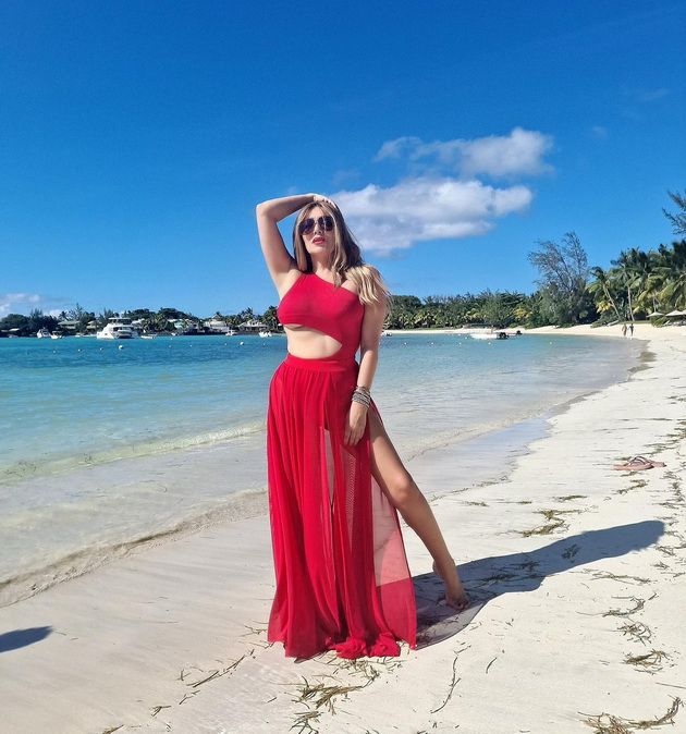 aleksandra-shijakoska-i-lila-vo-sovrsheni-fustani-tamara-todevska-vo-bikini-ja-pokazha-tetovazhata-na-mauricius-foto-05.jpg