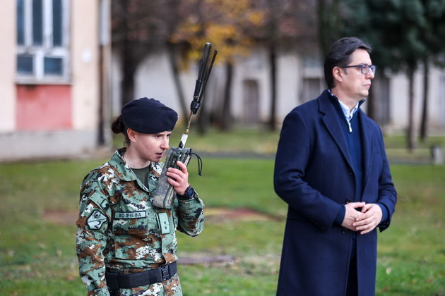 bravo-neda-na-27-godini-e-komandir-na-najdobriot-vod-vo-makedonskata-armija-03.jpg