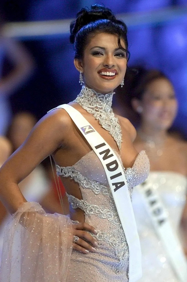 kade-beshe-celiot-moj-zhivot-ljubovnata-prikazna-na-prijanka-chopra-i-nik-djonas-koi-gi-nadminaa-razlikata-vo-godini-i-verata-02.jpg