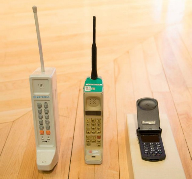 morbidno-tvrdenje-na-martin-kuper-chovekot-koj-go-izmisli-mobilniot-telefon-eden-den-telefonite-kje-ni-se-vgradeni-pod-kozhata-a-teloto-kje-09.jpg