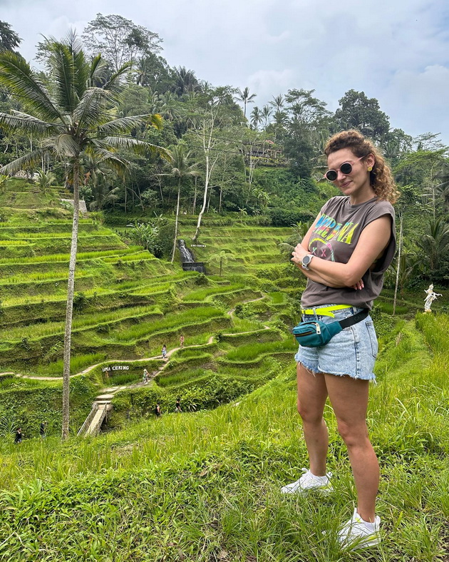 vedrana-gjorgjevikj-se-lula-na-lulashka-nad-orizovi-polinja-na-odmorot-na-bali-so-sakaniot-foto-10.jpg