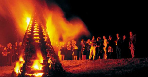 7-interesni-prvomajski-tradicii-niz-svetot-03.jpg