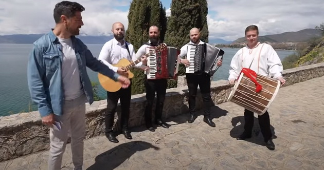 makedonija-e-voodushevuvachka-angliski-novinar-na-sovrshen-nachin-go-pretstavuva-ohrid-video-02.jpg