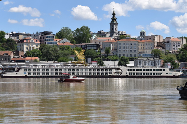 raznovidnosta-e-najgolemo-bogatstvo-sharmot-na-srpskite-gradovi-za-sovrsena-city-break-prosetka01.jpg