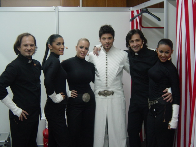 toshe-mi-peeshe-happy-birthday-srede-istanbul-na-evrovizija-2004-nikogash-nema-da-go-zaboravam-ovoj-rodenden-02.JPG