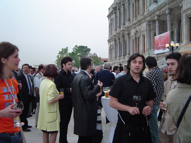 toshe-mi-peeshe-happy-birthday-srede-istanbul-na-evrovizija-2004-nikogash-nema-da-go-zaboravam-ovoj-rodenden-06.jpg