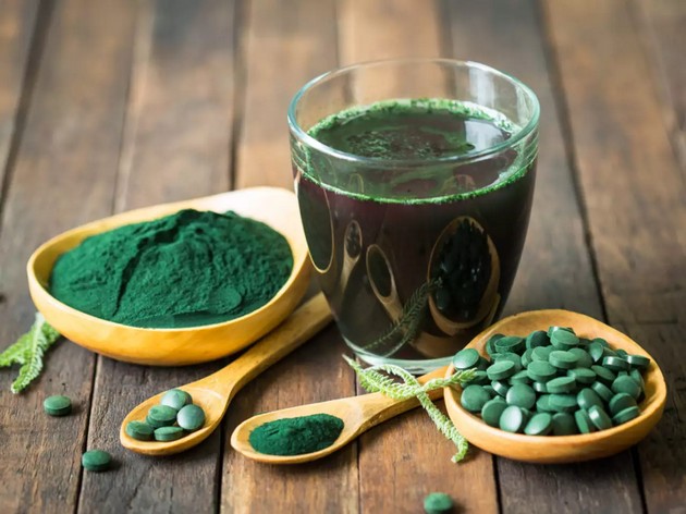 koi-se-zdravstvenite-pridobivki-od-spirulina-i-dali-mozhe-da-ja-koristi-sekoj-03.jpg