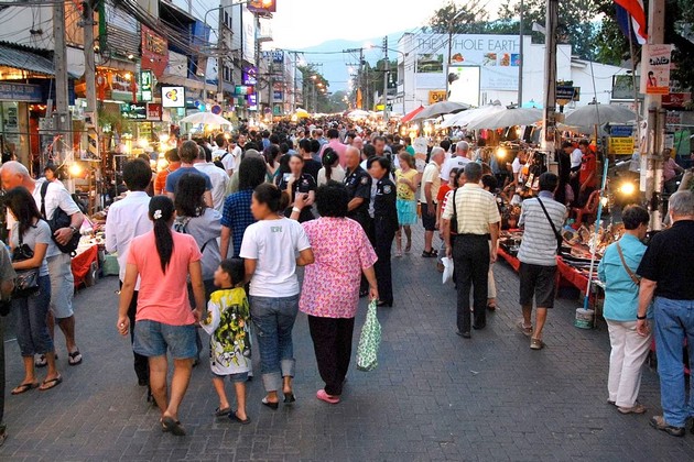 nikoj-ne-odi-na-frizer-vo-sreda-i-ushte-8-fakti-za-zhivotot-vo-tajland-06.jpg