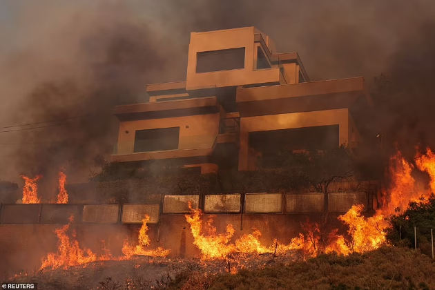 ne-e-samo-makedonija-cela-evropa-se-vari-zastrashuvachki-sceni-od-pozharite-vo-grcija-i-turcija-video-06.jpg