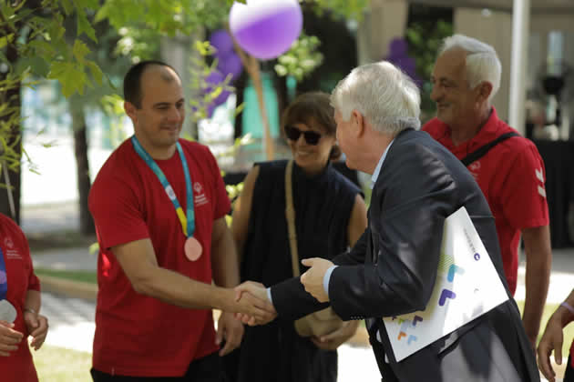 nlb-banka-im-oddade-priznanie-na-sportistite-od-specijalna-olimpijada-na-makedonija-3.jpg