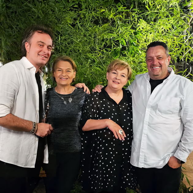 priznavam-ne-mozham-bez-tebe-marijana-i-rosana-peeja-zaedno-po-20-godini-i-ja-raznezhija-publikata-video-02.jpg