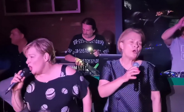 priznavam-ne-mozham-bez-tebe-marijana-i-rosana-peeja-zaedno-po-20-godini-i-ja-raznezhija-publikata-video-05.jpg