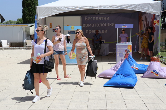 zaedno-steknuvame-zdravi-naviki-dm-drogerie-markt-organizirase-besplatni-dermatoloski-pregledi-vo-ohrid-05.jpg