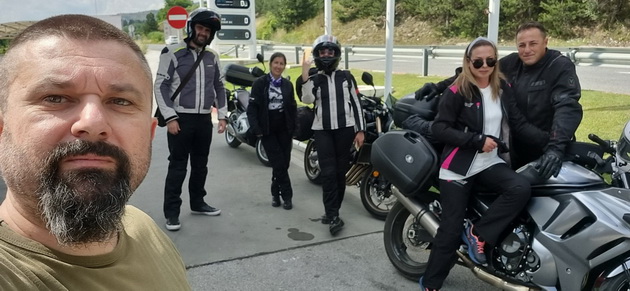elena-i-aleksandar-patuvaa-so-motocikl-od-bitola-do-italija-za-40tiot-rodenden-si-se-pocestivme-so-nezaboravna-avantura48.jpg