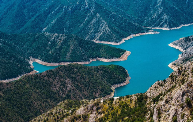 marko djambazoski sakam da istrauvam i da pokazam deka makedonija e mnogu poveke od skopje i ohrid 3 copy