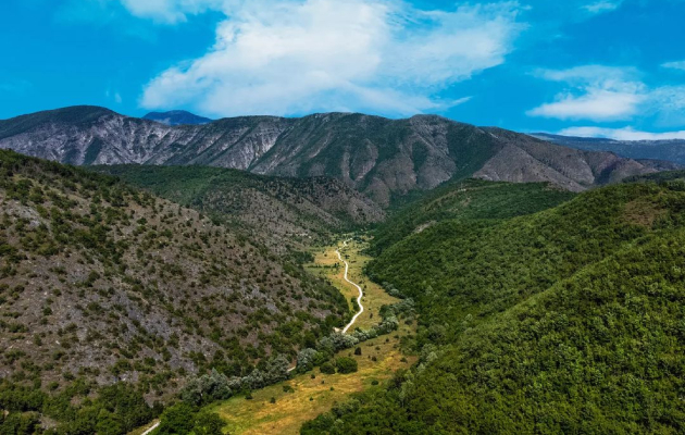 marko djambazoski sakam da istrauvam i da pokazam deka makedonija e mnogu poveke od skopje i ohrid 4 copy