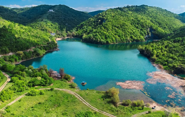 marko djambazoski sakam da istrauvam i da pokazam deka makedonija e mnogu poveke od skopje i ohrid 5 copy