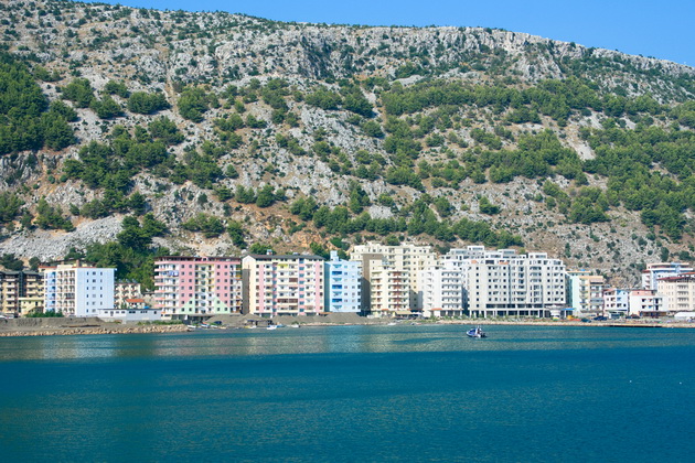 zoshto-ja-sakam-albanija-srpski-turist-krena-prashina-na-fejsbuk-otkako-beshe-na-letuvanje-vo-shengjin-02.jpg