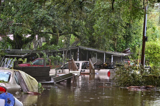makedonka-se-najde-na-florida-pred-uraganot-moravme-da-go-napushtime-smestuvanjeto-vo-tampa-imashe-predupreduvanje-03.jpg