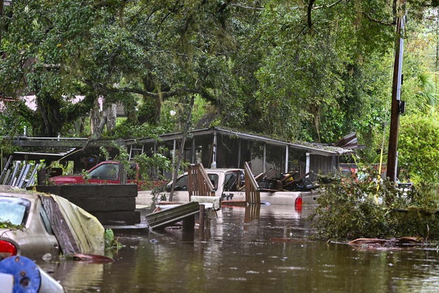 makedonka-se-najde-na-florida-pred-uraganot-moravme-da-go-napushtime-smestuvanjeto-vo-tampa-imashe-predupreduvanje-03.jpg