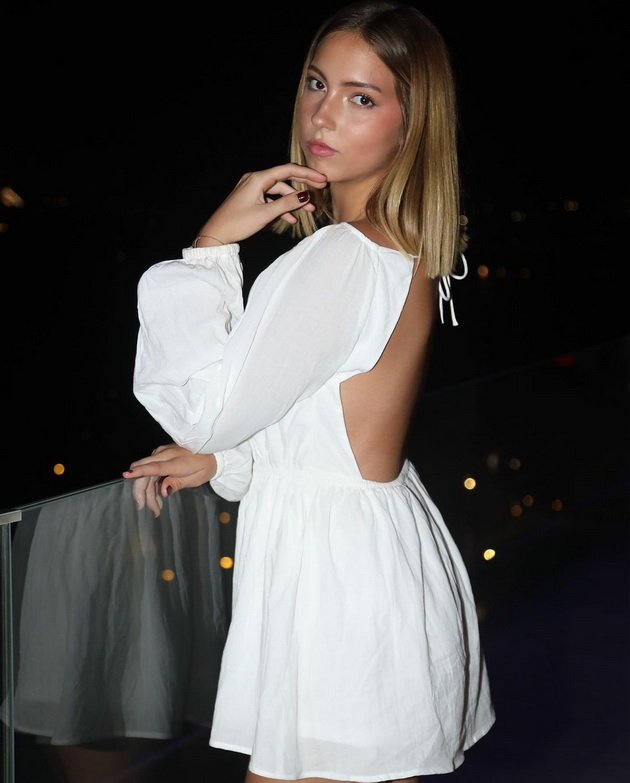 po-javnite-previranja-jelena-karleusha-i-dushko-toshikj-pak-zaedno-se-fotografiraa-za-rodendenot-na-kjerkite-04.jpg