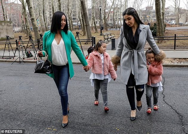 pomagala-vo-vodenjeto-na-kartelot-ja-narekuvaat-najopasnata-zhena-na-svetot-koja-e-soprugata-na-el-chapo-koja-beshe-oslobodena-od-zatvor-03.jpg
