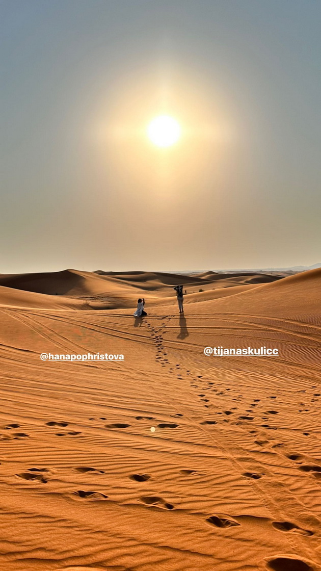 mia-kostova-voodushevena-od-dubai-pustinsko-safari-velichestven-pogled-od-burj-khalifa-tijana-igrashe-kachena-na-stolche-vo-restoran-05.jpg