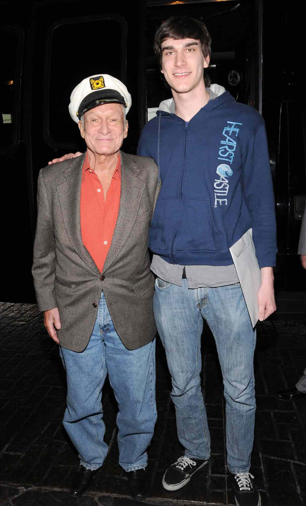 sinot-na-hju-hefner-ne-sakashe-vrski-so-obichni-devojki-prizna-deka-ja-pretepal-bivshata-za-kakva-zhena-se-ozheni-marston-hefner-11.jpg