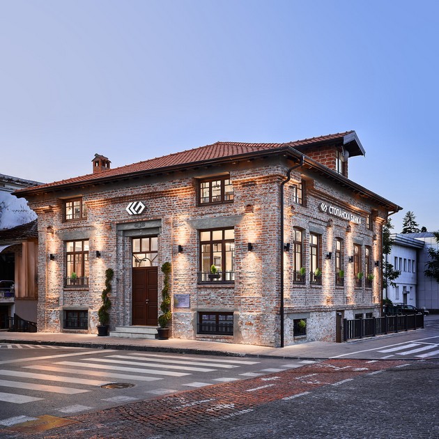 unikatnata-filijala-na-stopanska-banka-vo-ohrid-dobi-nagrada-za-najdobar-enterier-na-bimas-20-21-03.jpg