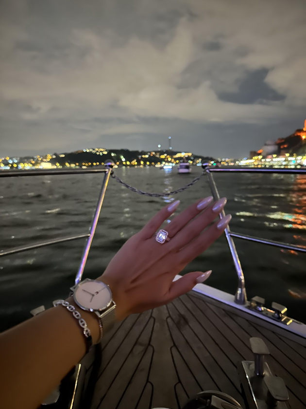 vechera-na-jahta-ognomet-i-dijamantski-prsten-spektakularno-zaprosuvanje-na-makedonka-vo-istanbul-foto-14.jpg