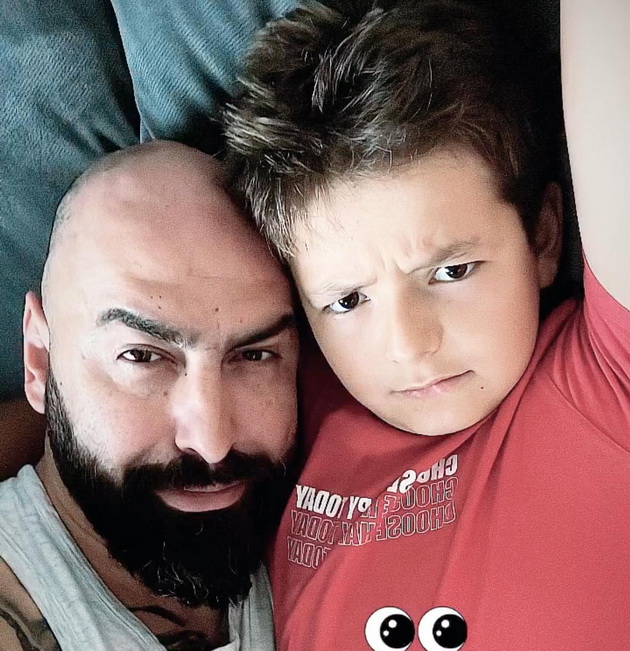tamara-so-dechkoto-na-festival-na-vino-vo-kavadarci-lambe-i-pomaliot-sin-slavea-rodenden-vo-ist-den-shto-pravat-makedonskite-dzvezdi-na-instagram-08.jpg
