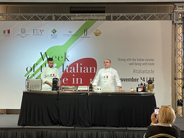 masterklas-so-eden-od-najdobrite-slatkari-na-svetot-ja-otvora-8mata-nedela-na-italijanska-kujna-04.jpg